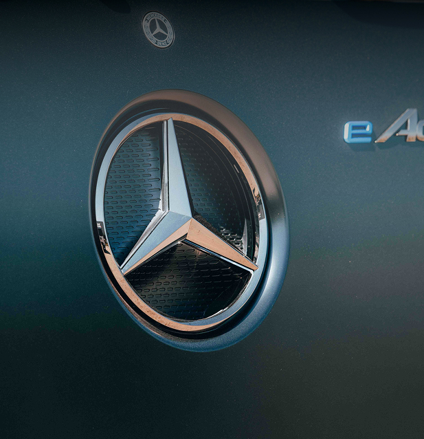 MERCEDES-BENZ TRUCKS OIL..